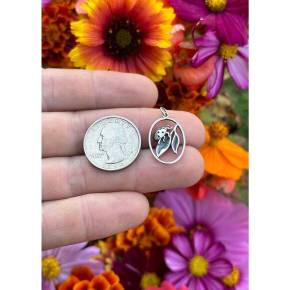 Sterling Silver Ladybug on a Leaf Charm - Picture 5 of 5
